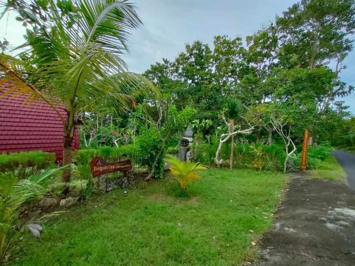 Bougainvillea Bungalow Batumadeg Exterior photo