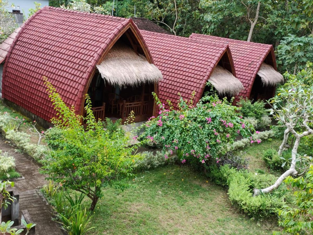 Bougainvillea Bungalow Batumadeg Exterior photo